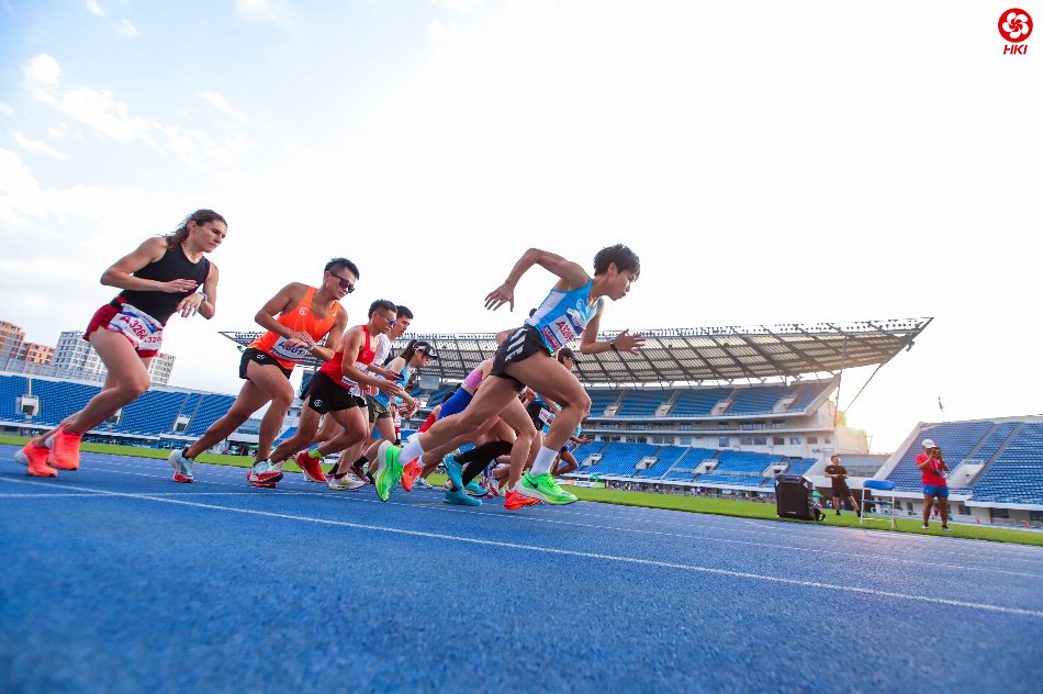 国家奥体中心5000米精英达标赛的参赛选手在比赛中。国家奥体中心供图